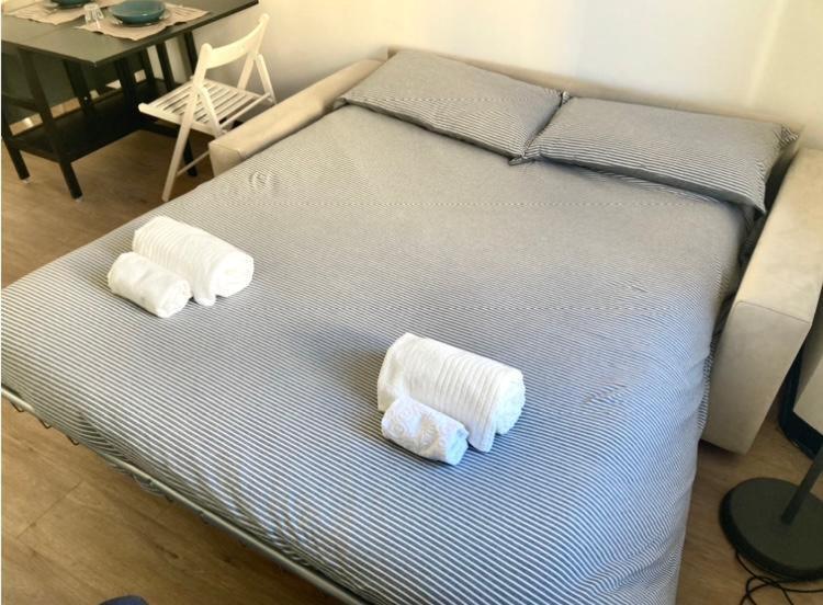 Monolocale Milano Centro Appartement Buitenkant foto